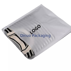 Kundenspezifisches Logo Wasserdichte Kleidung Gestempelte Pergaminpapiertüte Weißer Verpackungsbeutelumschlag