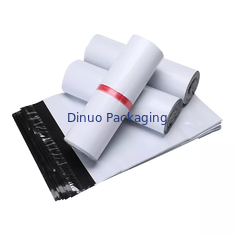 Individuell bedruckte Recycling-Umschläge Polymailer-Tasche Weiß Schwarz für Express-Kurierversand