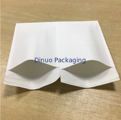 Weißbuch füllte steifes Kraftpapier runzelte Umschläge für Eil auf