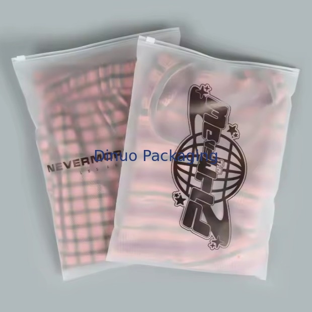 Custom Cpe Frosted Zipper Verpackungstüte Kunststoff klare Zip-Tasche wieder verschließbare Kunststofftüten für Kleidung