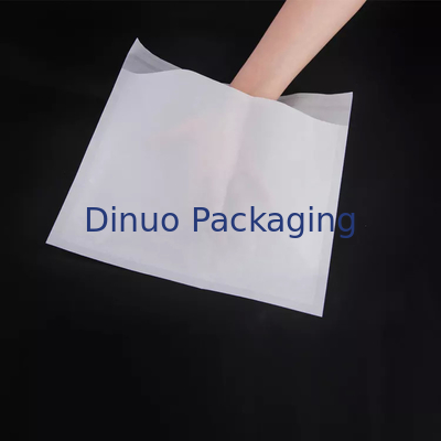 Transluzenter Papierumschlag aus Pergamin für die Verpackung von Geschenkkartenstempeln