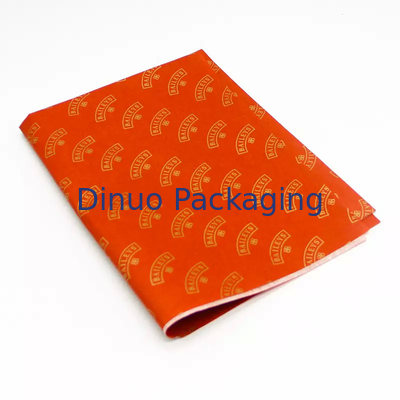 Weihnachtsgeschenkverpackung, die rote Seidenpapier-Verpackung mit Goldfolien-Druckblumen verpackt