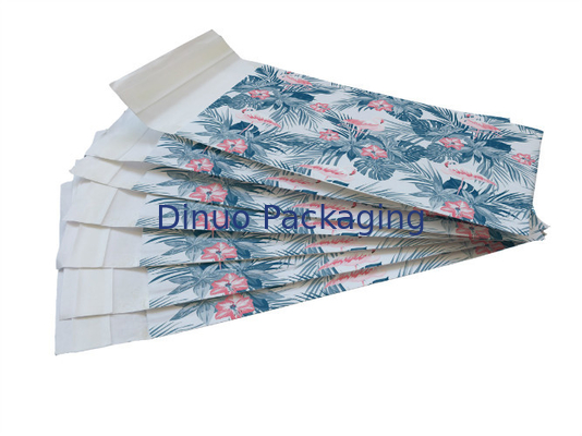 Nicht- Bendable Kraftpapier runzelte Umschläge, die 8*11“ aufgefüllte Band-Kleber-Verpackungs-Tasche tapezieren