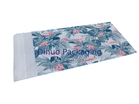 Nicht- Bendable Kraftpapier runzelte Umschläge, die 8*11“ aufgefüllte Band-Kleber-Verpackungs-Tasche tapezieren