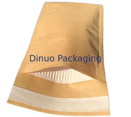 Die biologisch abbaubare aufgefüllte Wellpappe polstern Verpackenumschläge
